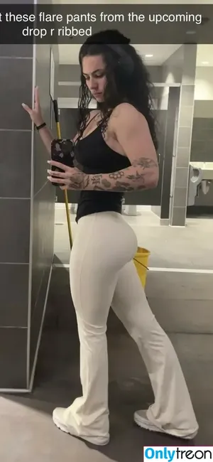 Killljoyy / carly.jb nude photo #0055