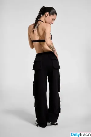 Killljoyy / carly.jb nude photo #0100