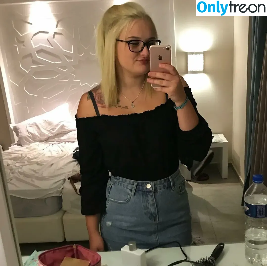 Kim Centamore nude photo #0020 (kimcentamore)
