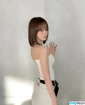 Kim Chaewon / _chaechae_1 / 김채원 Le Sserafim nude photo #0003