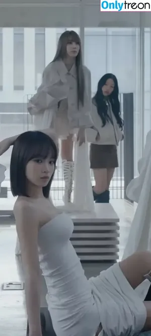 Kim Chaewon / _chaechae_1 / 김채원 Le Sserafim nude photo #0022