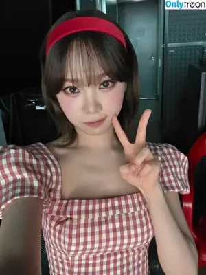 Kim Chaewon / _chaechae_1 / 김채원 Le Sserafim nude photo #0056