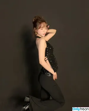 Kim Chaewon / _chaechae_1 / 김채원 Le Sserafim nude photo #0060