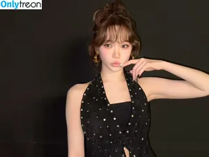 Kim Chaewon / _chaechae_1 / 김채원 Le Sserafim nude photo #0066