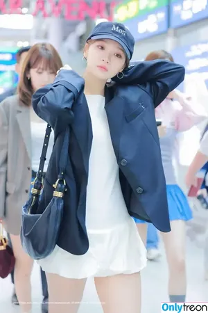 Kim Chaewon / _chaechae_1 / 김채원 Le Sserafim фото голая #0145