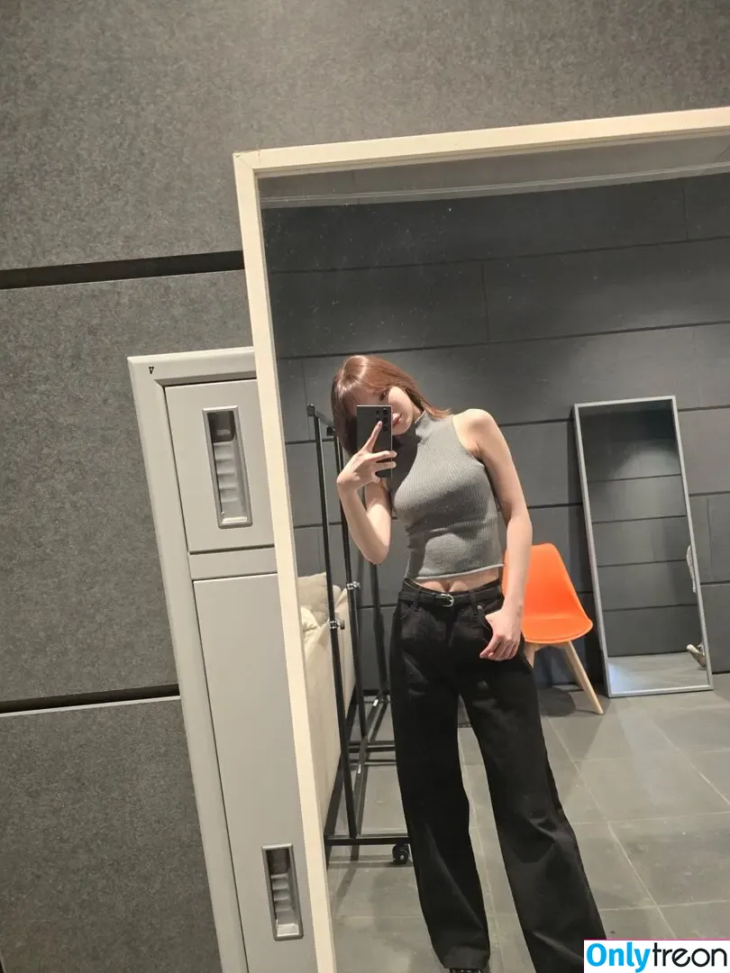 Kim Chaewon nude photo #0028 (_chaechae_1 / 김채원 Le Sserafim)