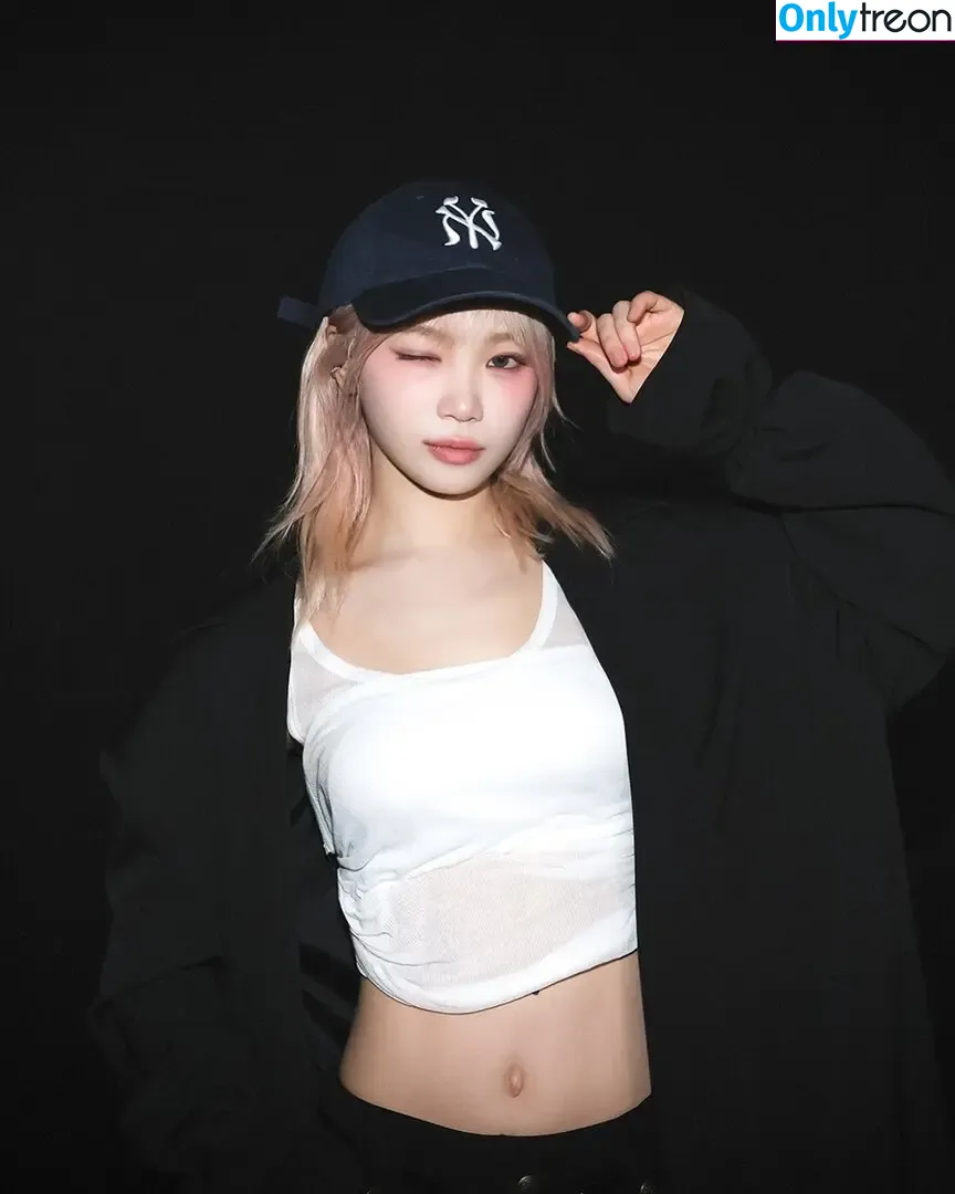 Kim Chaewon nude photo #0054 (_chaechae_1 / 김채원 Le Sserafim)