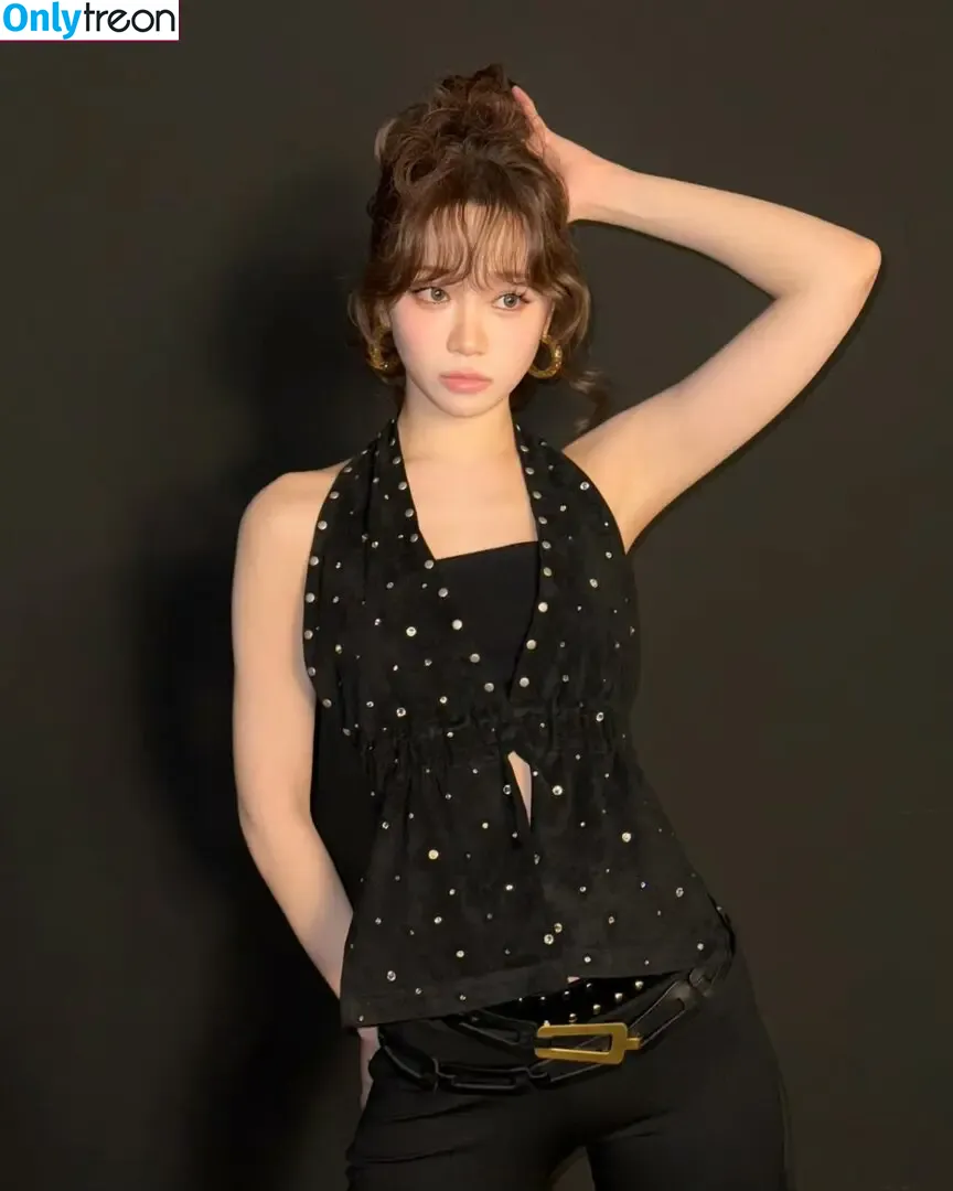 Kim Chaewon nude photo #0063 (_chaechae_1 / 김채원 Le Sserafim)
