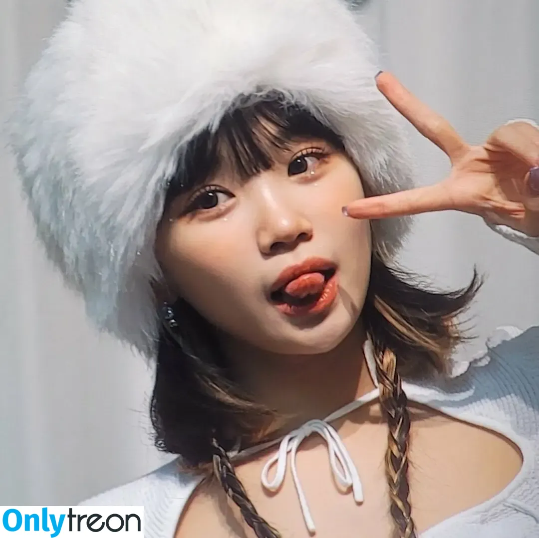 Kim Chaewon nude photo #0142 (_chaechae_1 / 김채원 Le Sserafim)