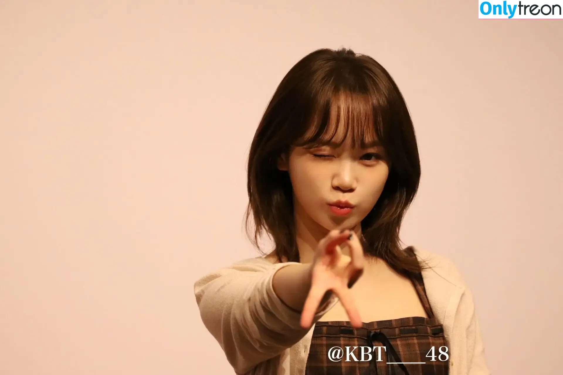Kim Chaewon nude photo #0184 (_chaechae_1 / 김채원 Le Sserafim)