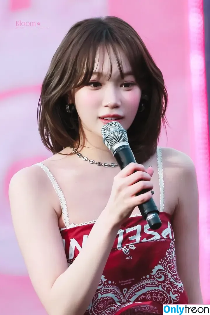 Kim Chaewon nude photo #0213 (_chaechae_1 / 김채원 Le Sserafim)