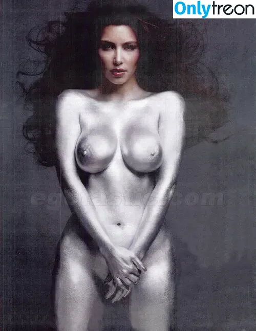 Kim Kardashian nude photo #5494 (KimKardashian)