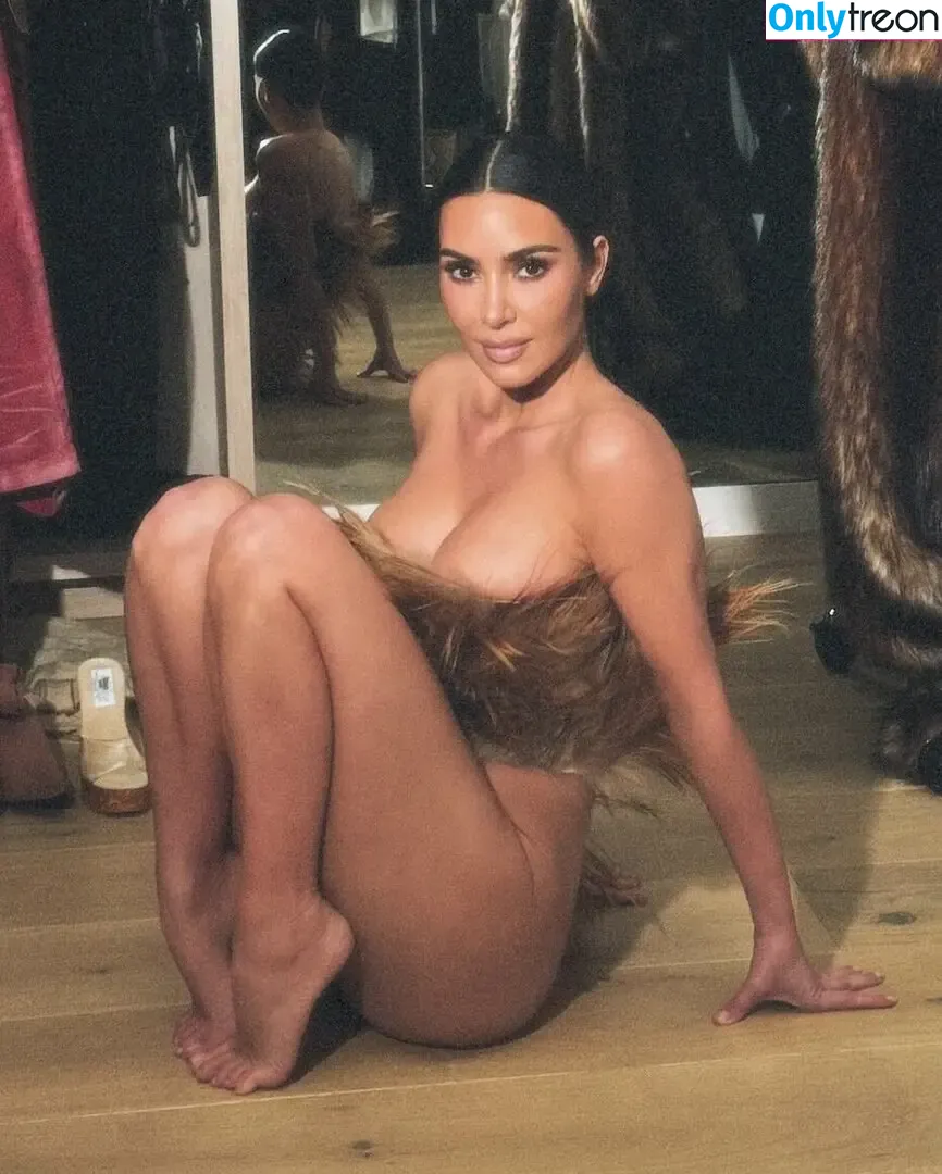 Kim Kardashian nude photo #5597 (KimKardashian / kim.kardashian)