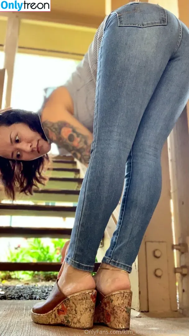 kim_kisses_foot_goddess nude photo #0181 (jenny_kimkwon)