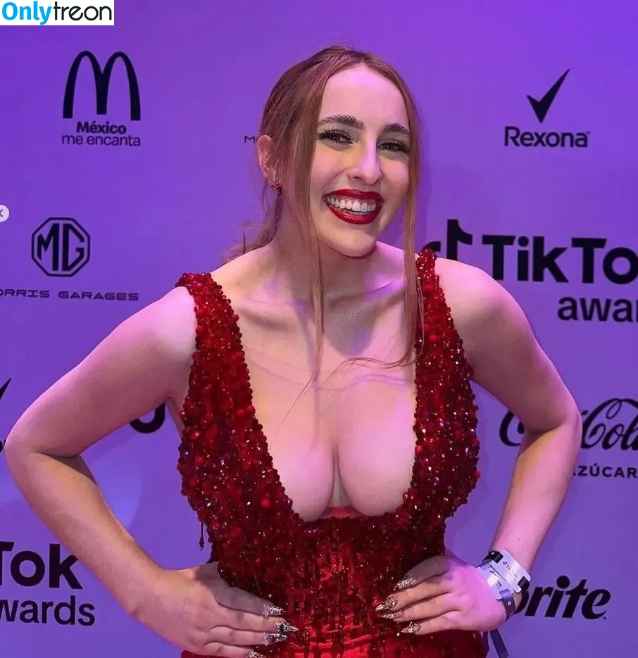 Kim Migneault nude photo #0014 (kimmigneault / kimmigneaultxox)