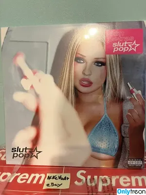 Kim Petras / kimpetras nude photo #0098