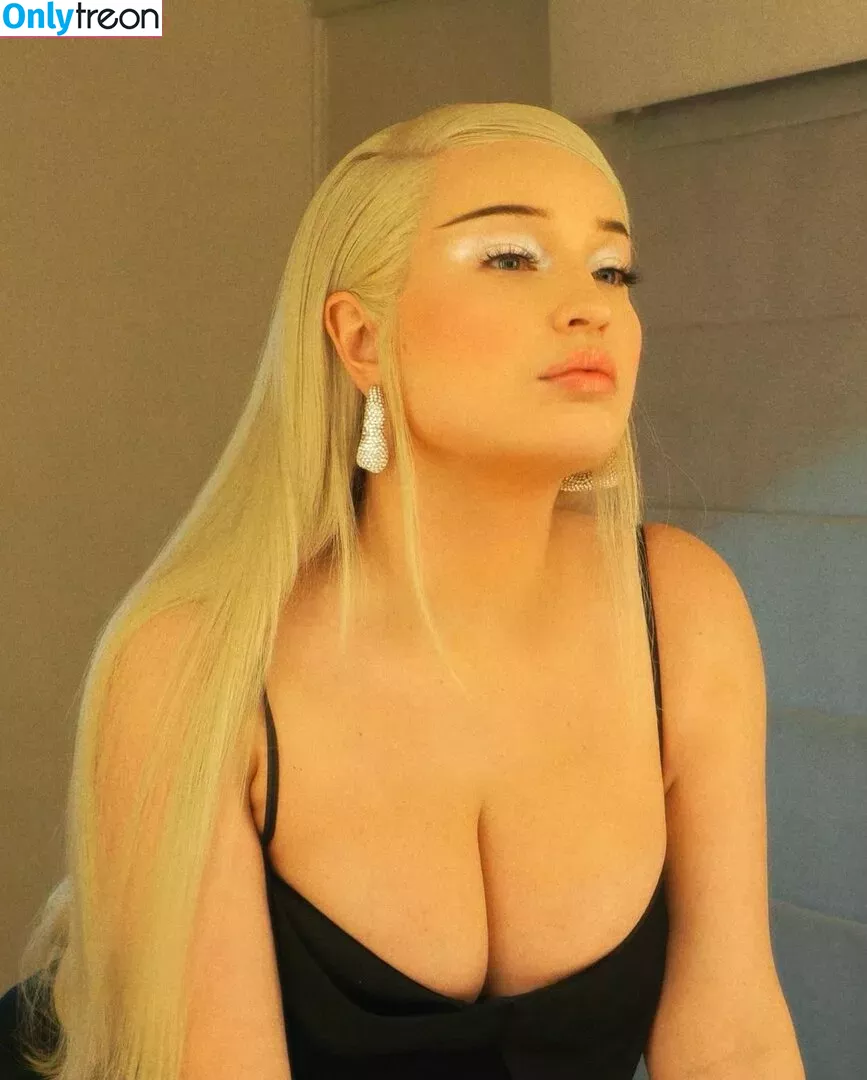 Kim Petras голая photo #0011 (kimpetras)