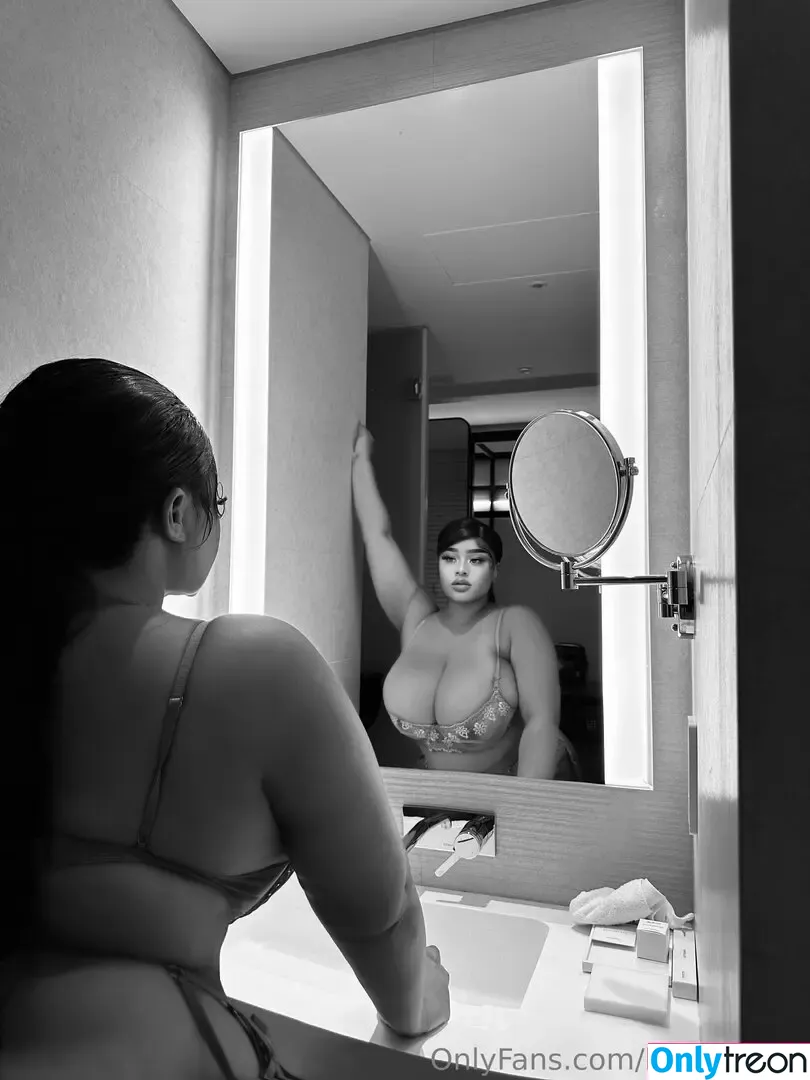 Kim Tiddies nude photo #0209 (kim-tiddies / kim__manana / kimtiddy)