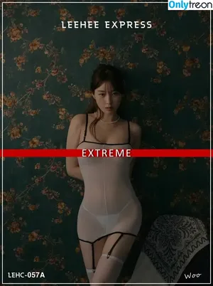 Kim Woohyeon / woohye0n / woohye0nE nude photo #0002