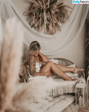  nude photo #0004