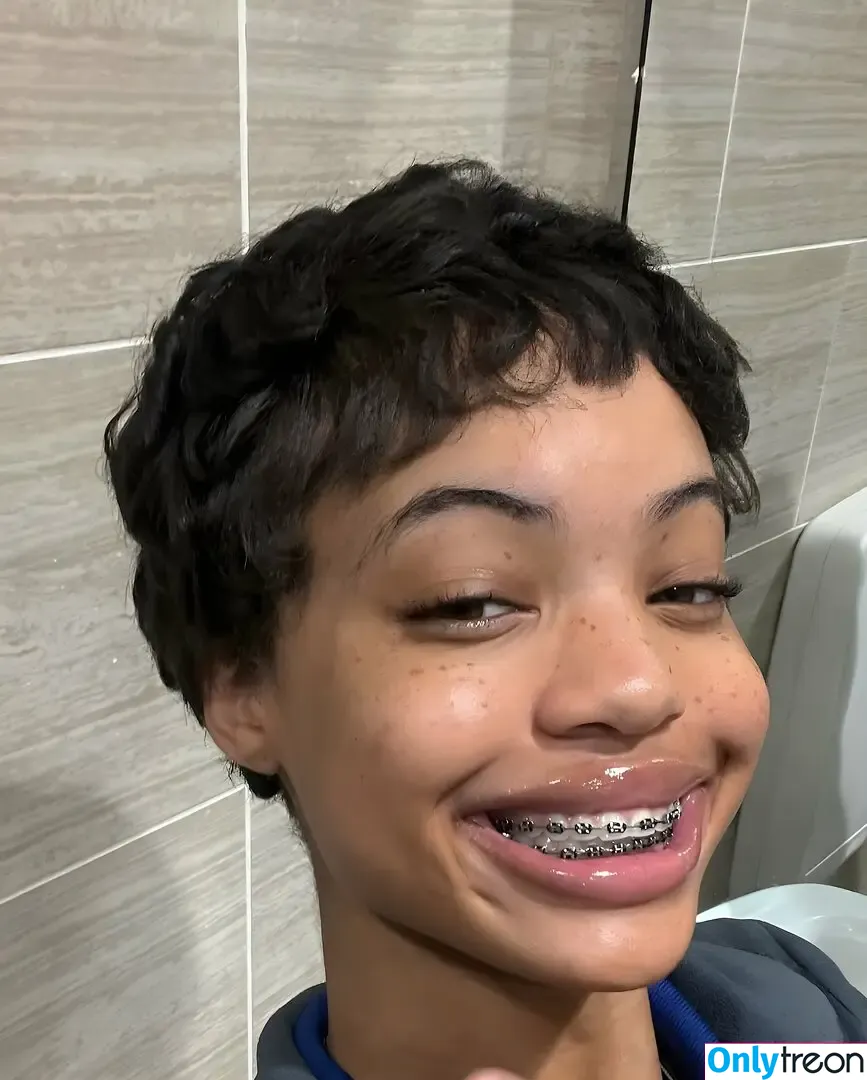 Kimaya.nichelle nude photo #0007 (k lips / klips)