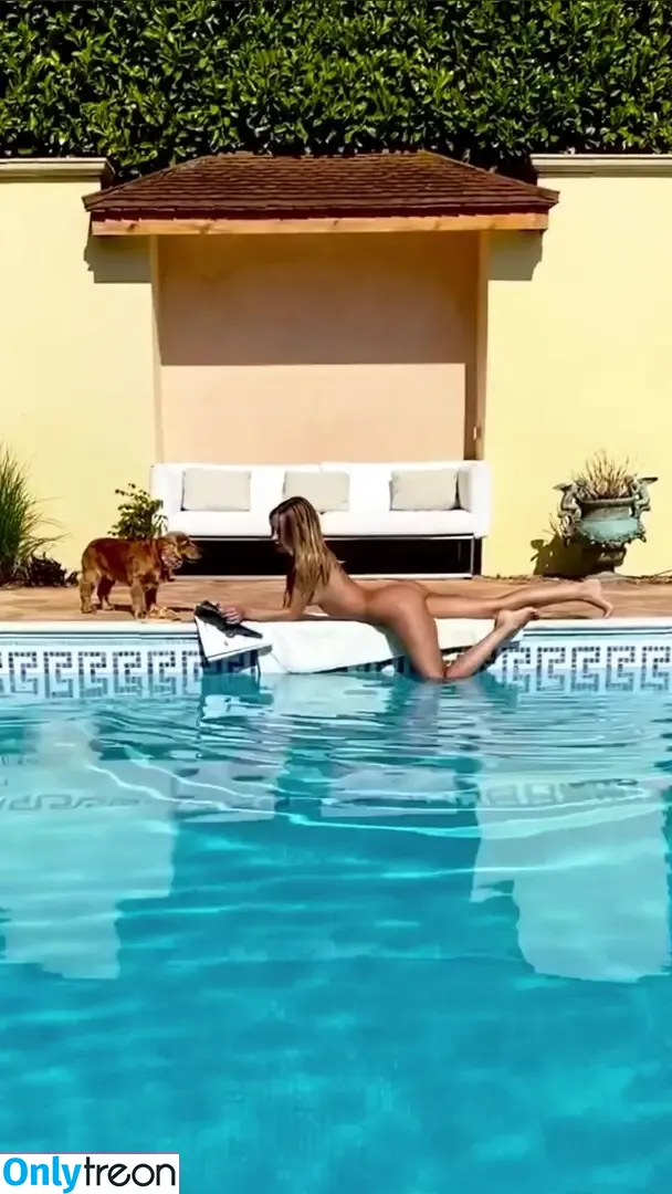 Kimberly Garner nude photo #0052 (kimberleygarner)