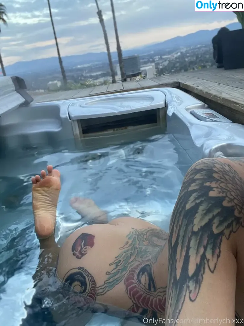 kimberlychixxx nude photo #0023 (Kimberlychi69x)
