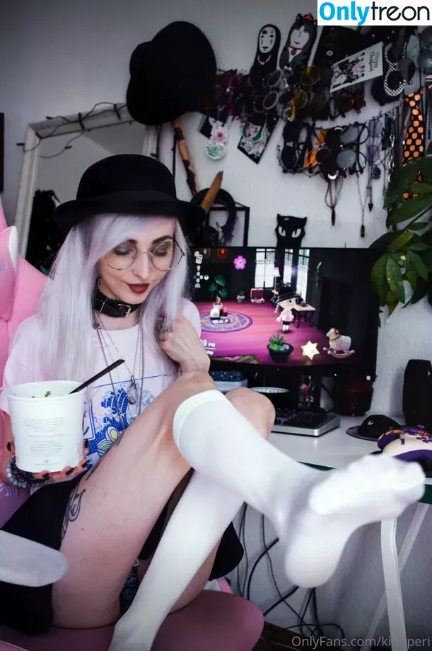 Kimiperi nude photo #0024 (Kimiperi)