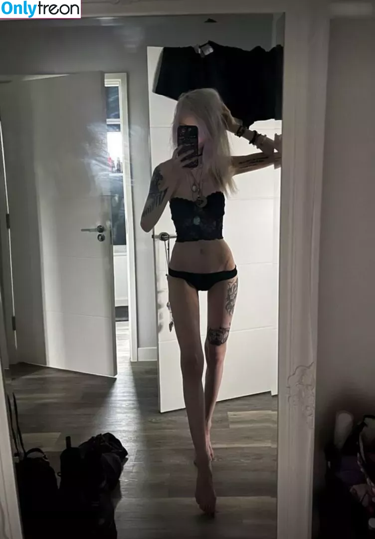 Kimiperi nude photo #0083 (Kimiperi)