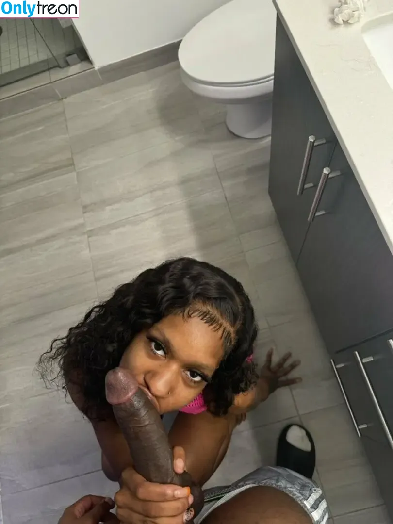kimmeedumpy nude photo #0003 (kimmee.tv / kimmeex)
