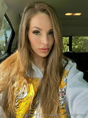 kimmygrangerxxx / strangerthangranger nude photo #0244