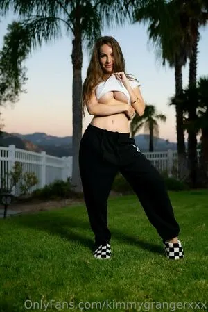 kimmygrangerxxx / strangerthangranger nude photo #0290