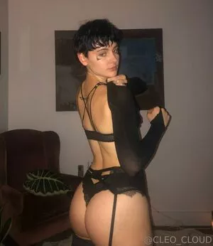 king_leo_cloud / wiz__keelifa nude photo #0009