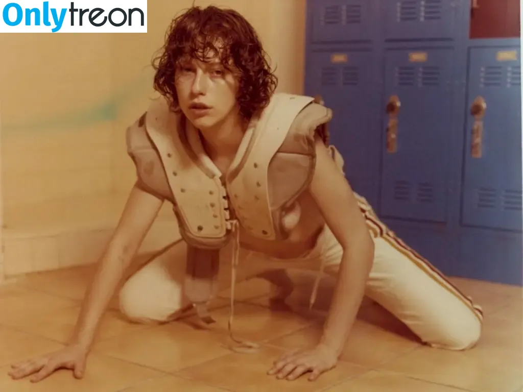 King Princess nude photo #0018 (KingPrincess69)