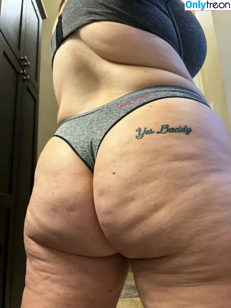 kinky_nextdoor nude photo #0095 (kinkyblenderr)