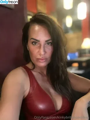 kinkybritishgoddess / Mistress Mommy Keeley / soulmatebrigade nude photo #0478