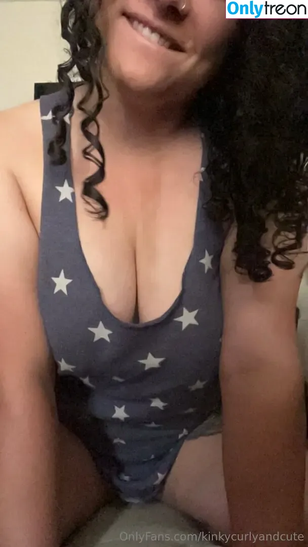kinkycurlyandcute nude photo #0002 (kinkycurlyandcute)