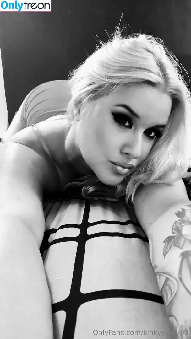 kinkypinky93 голая photo #0027 (kinkypinkyzh)