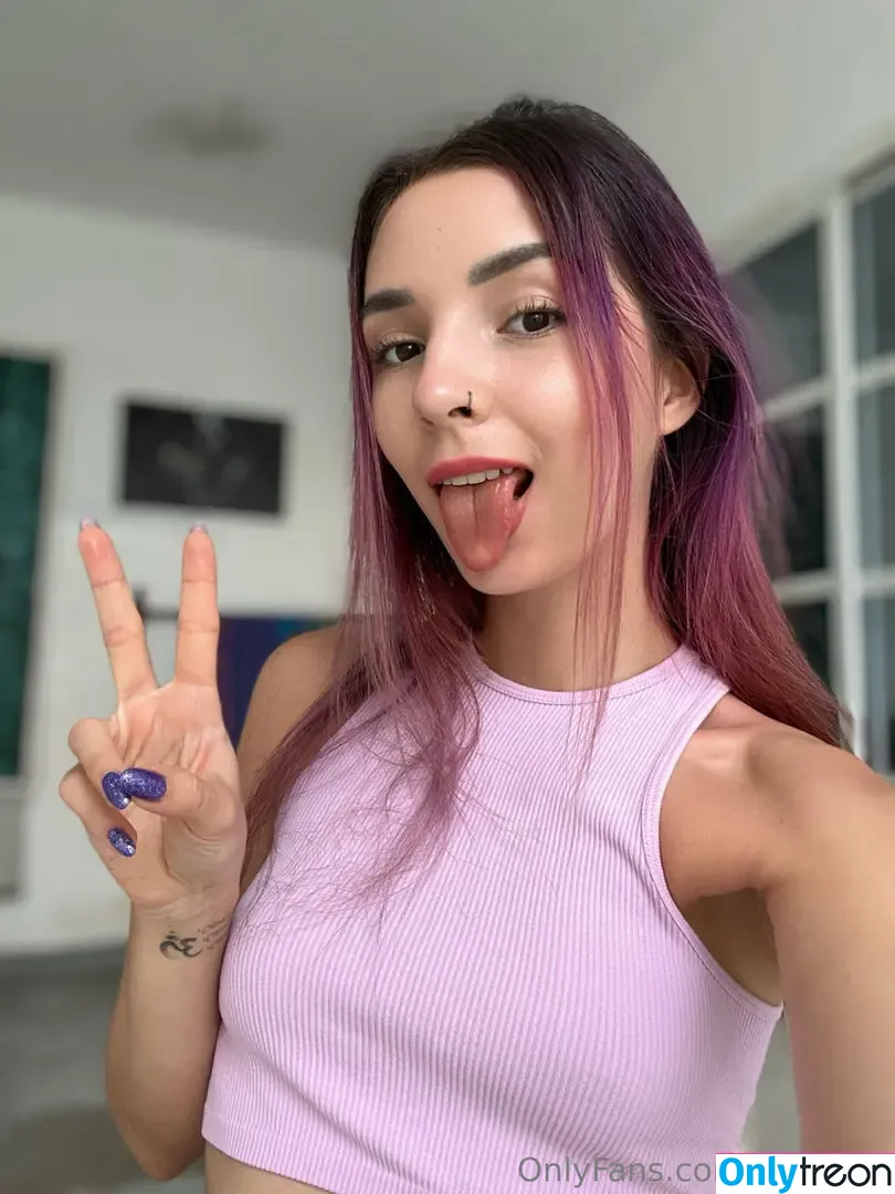 kira_cha nude photo #0076 (kira_cha)