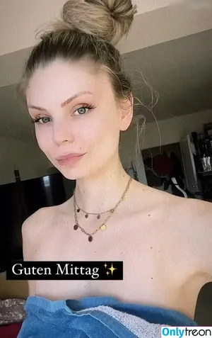 Kira Karambole / kira_karambole nude photo #0015