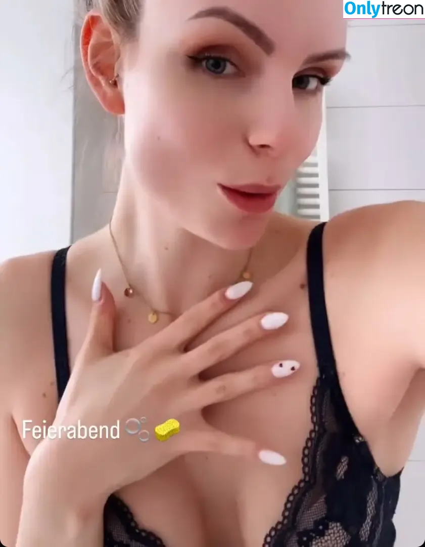 Kira Karambole nude photo #0070 (kira_karambole)