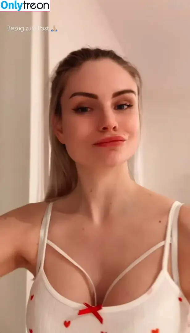 Kira Karambole nude photo #0086 (kira_karambole)