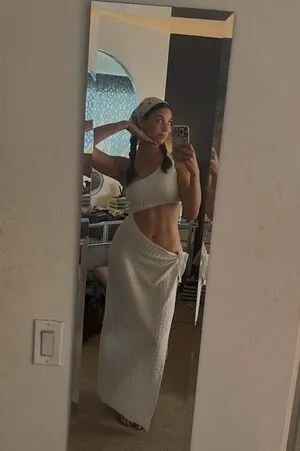 Kira Kosarin / kirakosarin nude photo #0425