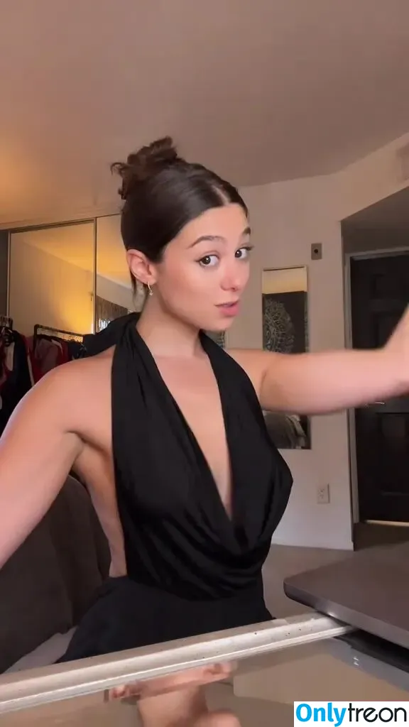 Kira Kosarin голая photo #0430 (kirakosarin)