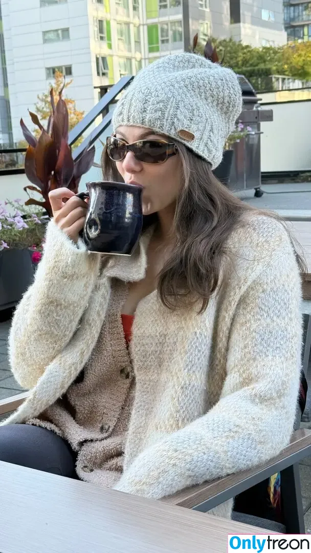 Kira Kosarin голая photo #1324 (kirakosarin)