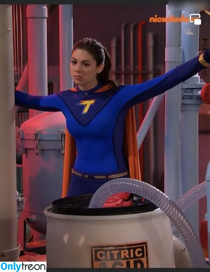 Kira Kosarin голая photo #1556 (kirakosarin)