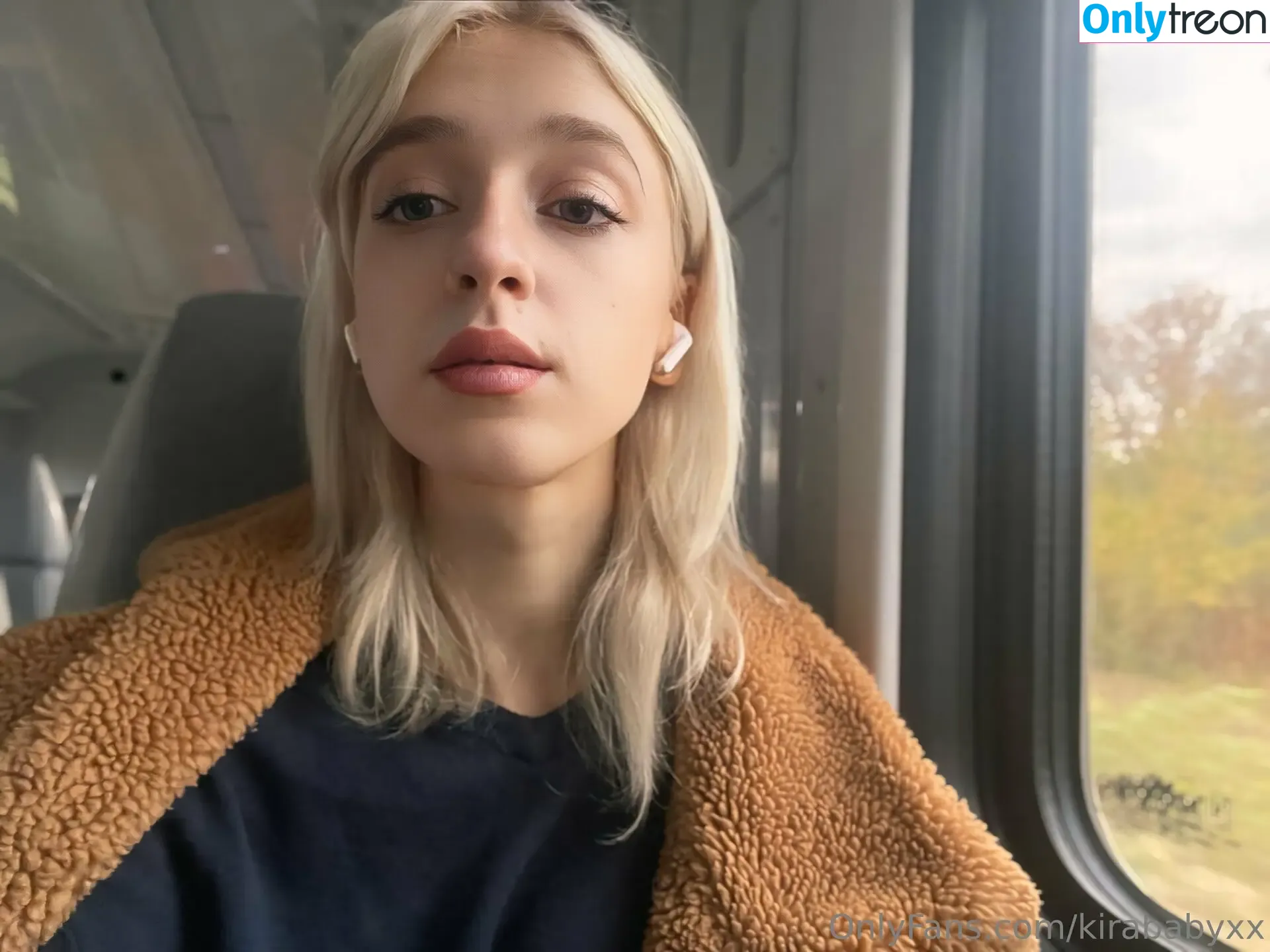 kirababyxx голая photo #0028 (kirababyx)