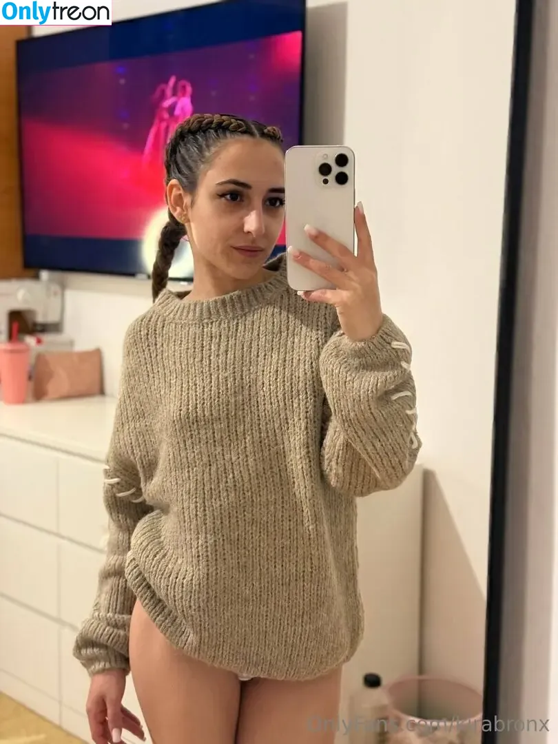 kirabronx nude photo #0038 (kira_brown10)