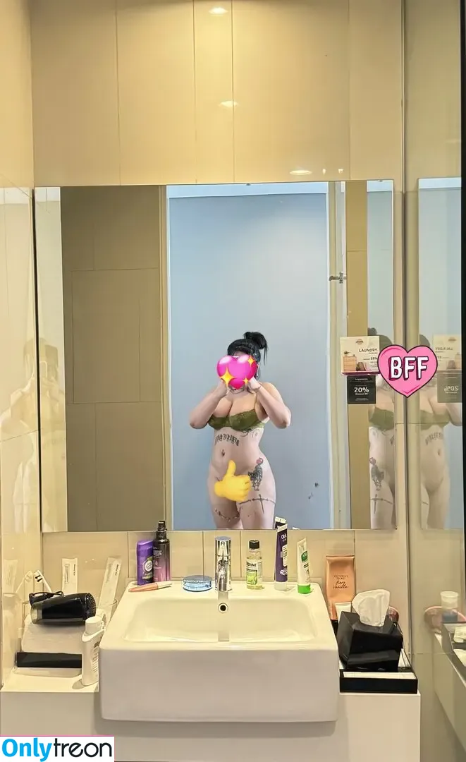 kireiineko nude photo #0012 (kireicos / manokuroboo / ymanokuroboo)