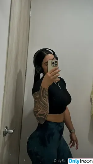  nude photo #0003